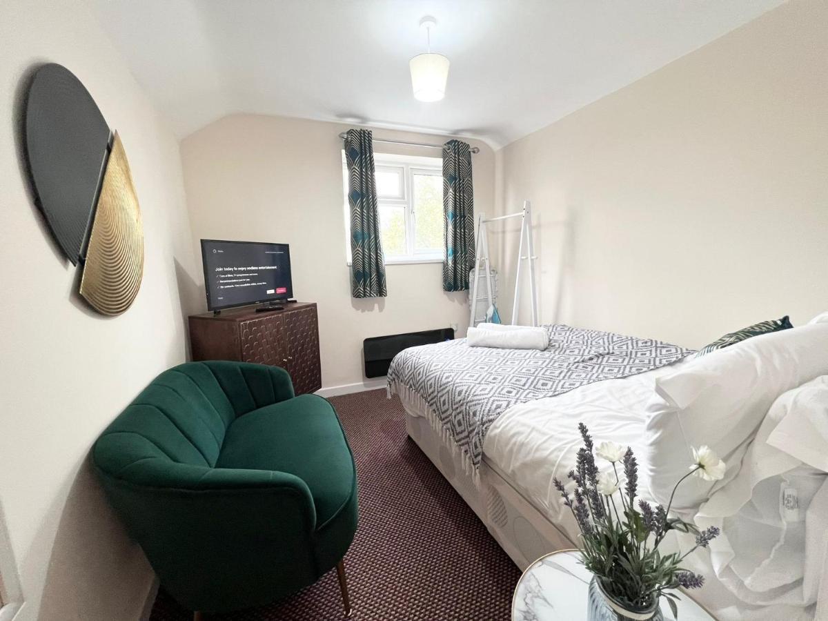 Taunton Inn Екстериор снимка